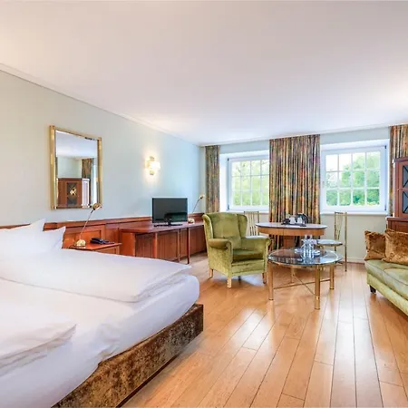 Hotell Schloss Wilkinghege 4*