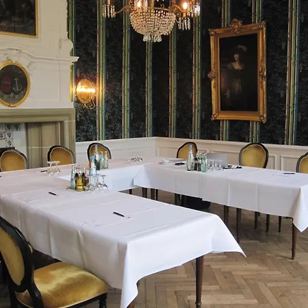 Schloss Wilkinghege 4* Munster (North Rhine-Westphalia)