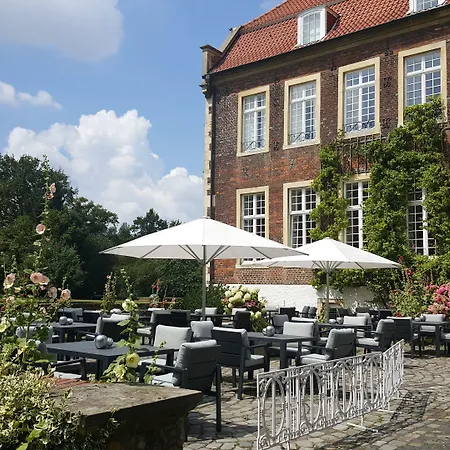 Hotell Schloss Wilkinghege 4*