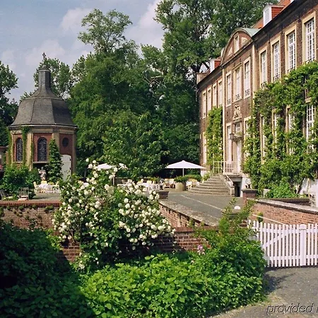 Hotell Schloss Wilkinghege 4*