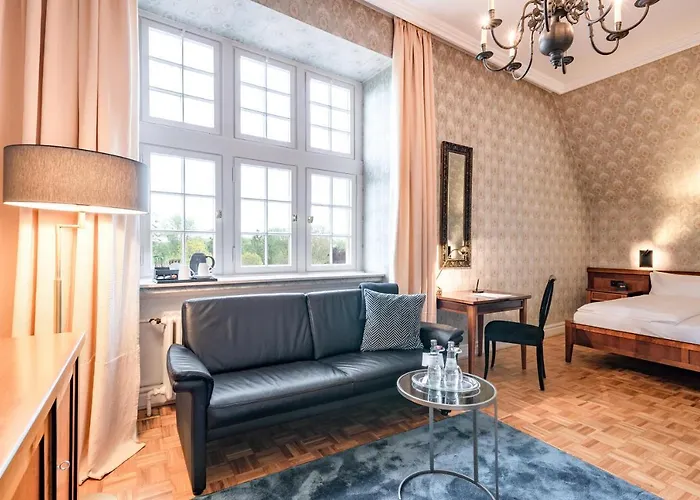 Schloss Wilkinghege 4*