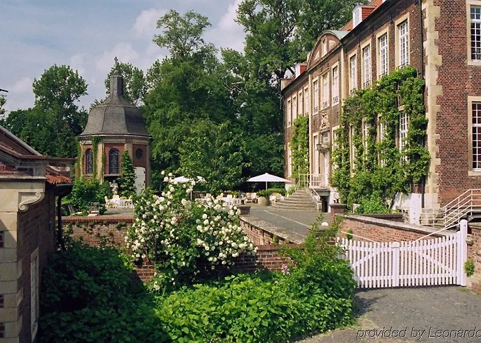 Otel Schloss Wilkinghege 4*