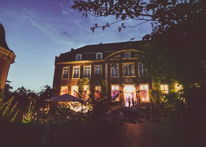 Schloss Wilkinghege 4*